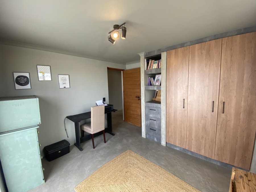 4 Bedroom Property for Sale in Shelley Point Western Cape